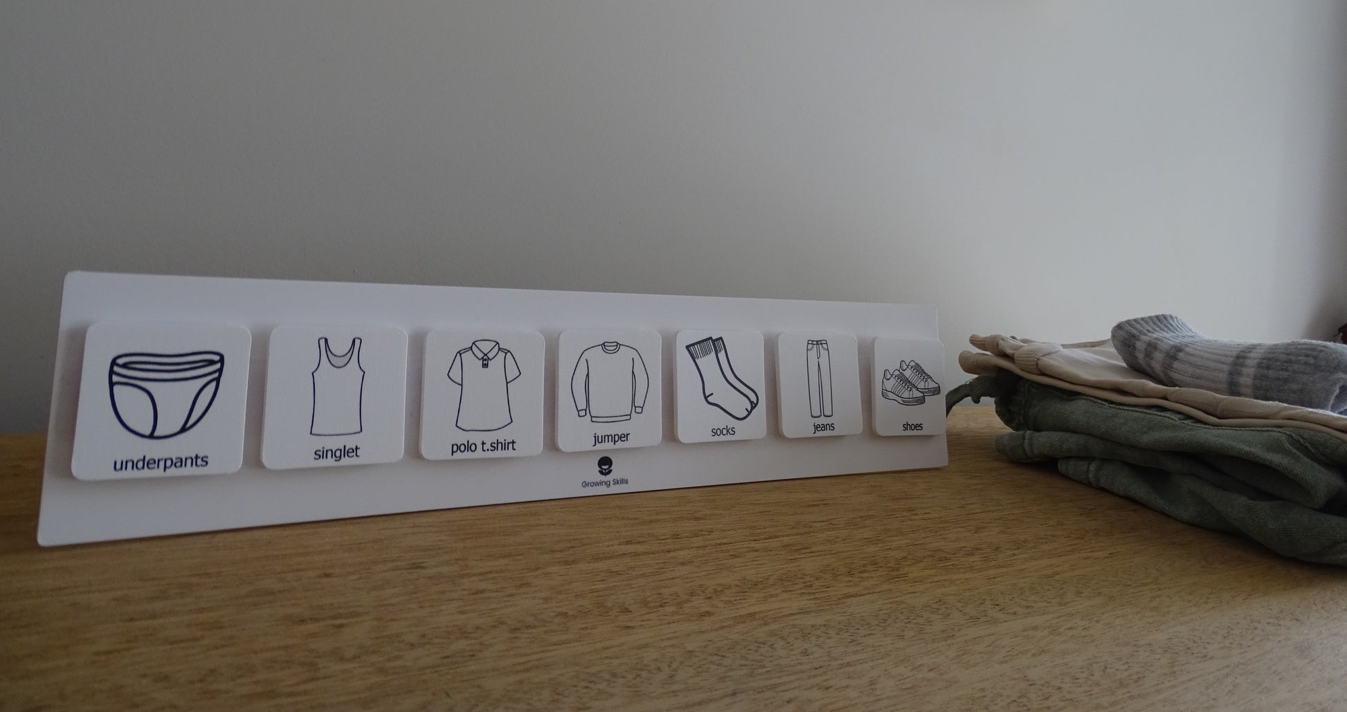 Children's visual aid on clothes/dressing, Visual aid for clothes, what to wear today visual aid, Children's clothing visual